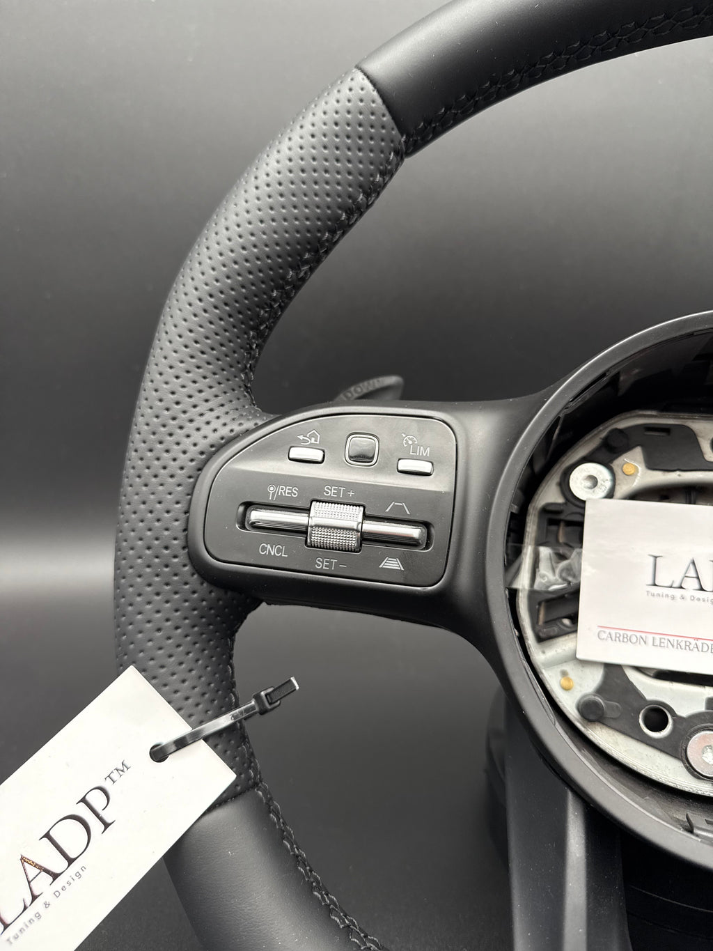 Mercedes AMG Lenkrad Schwarz Matt LADP – Custom Sportlenkrad für AMG Modelle