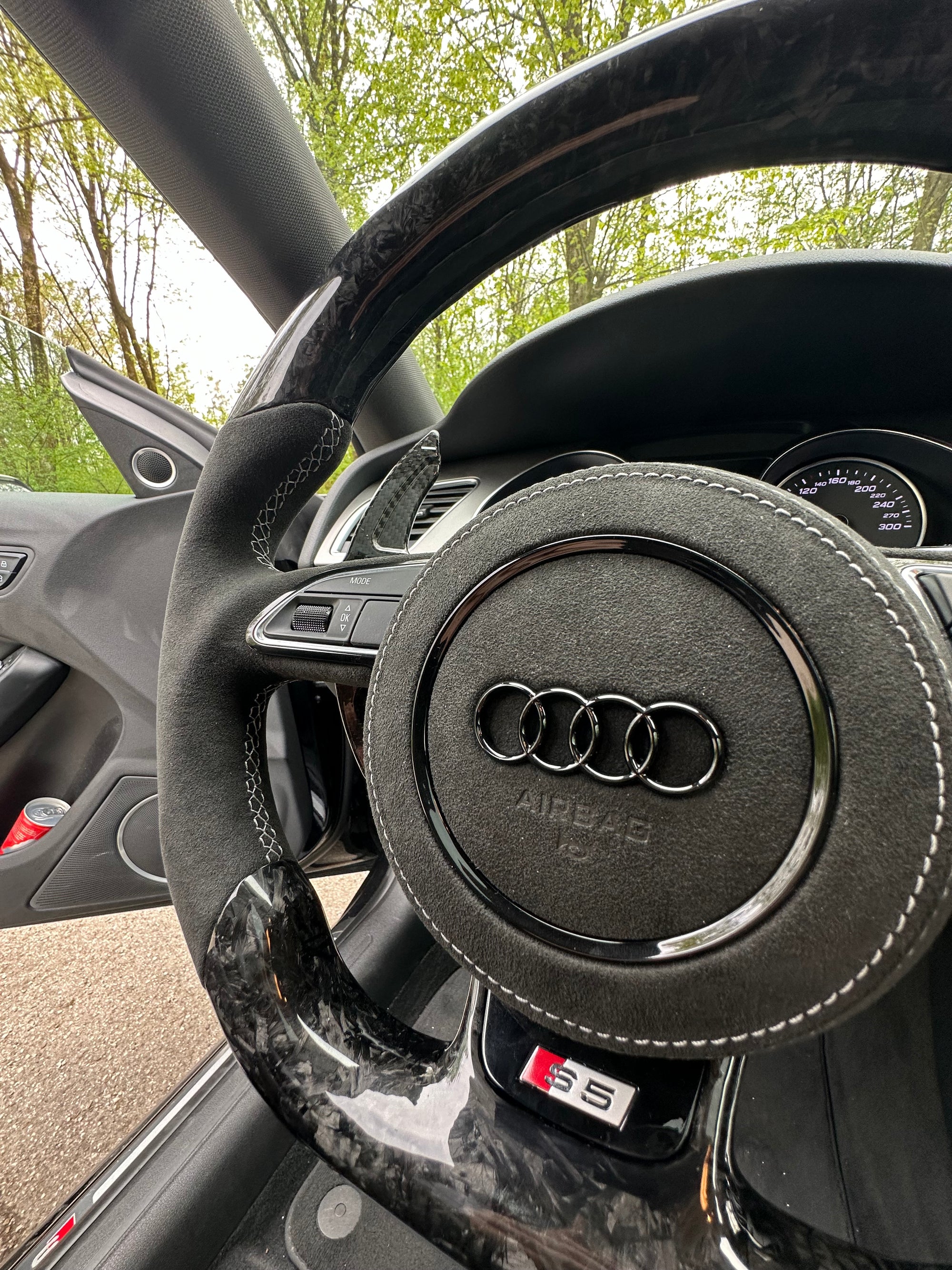 Audi Lenkrad in Forget Carbon