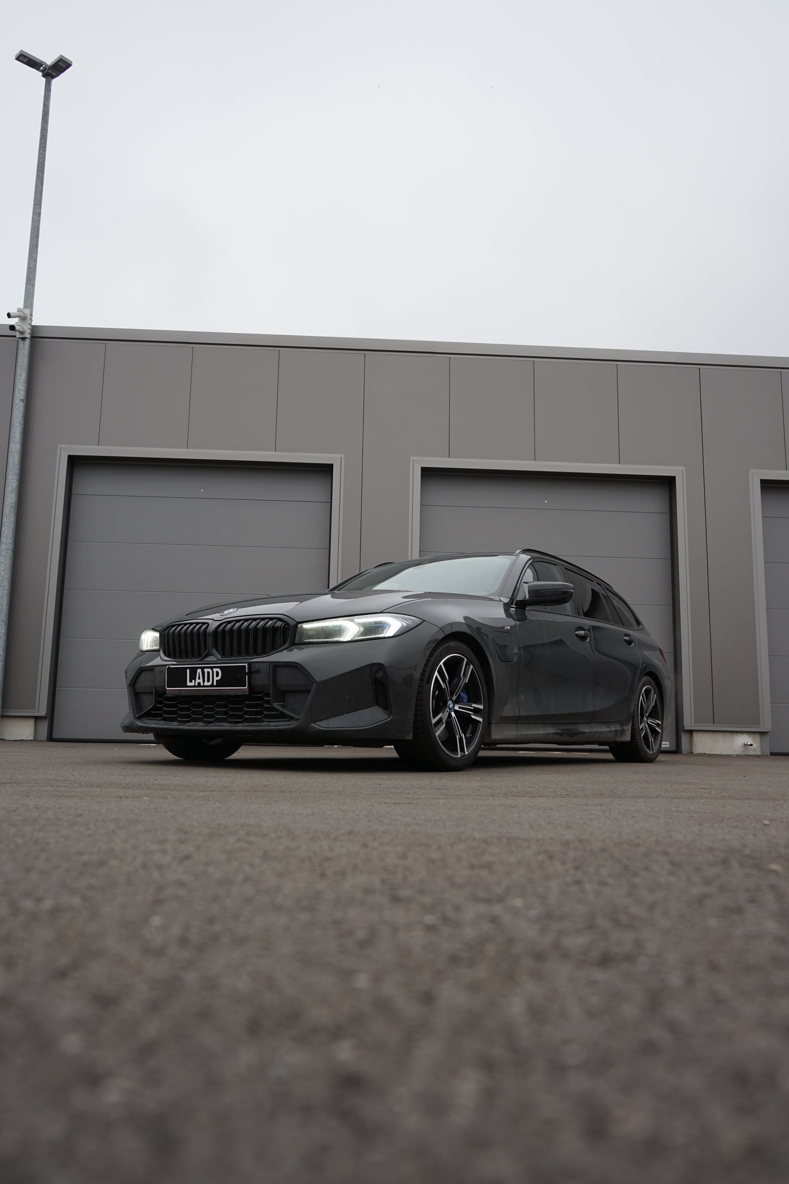 BMW G20 & G21 Ambientebeleuchtung 1 zu 1 Original Version inkl Codierung Einbau in Österreich