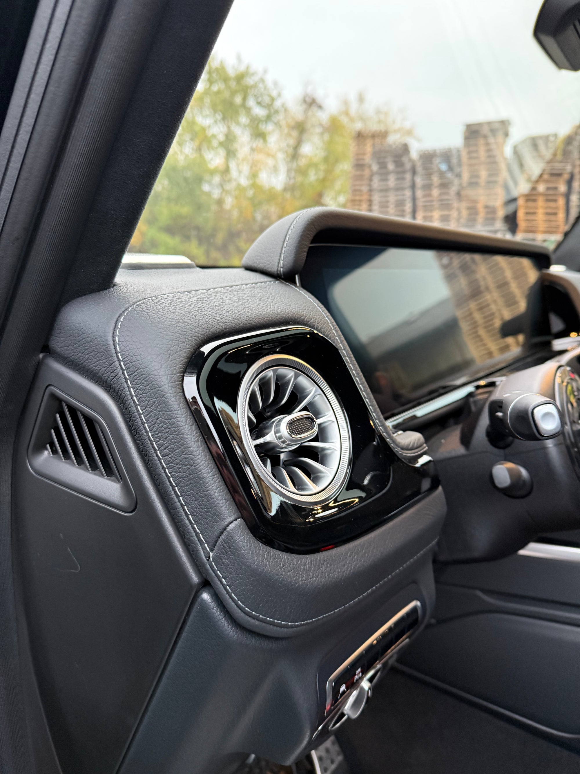 Mercedes G-Class W464 G350 G400 G500 G63 AMG Multi Color LED Air Vent Lighting | LADP