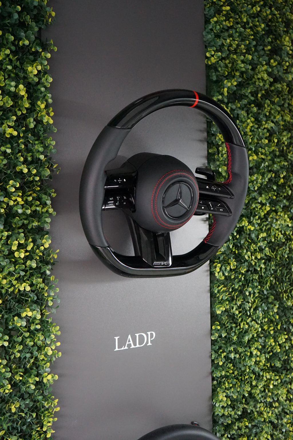 Mercedes AMG Lenkrad Gloss Black Facelift – LADP Upgrade Paket