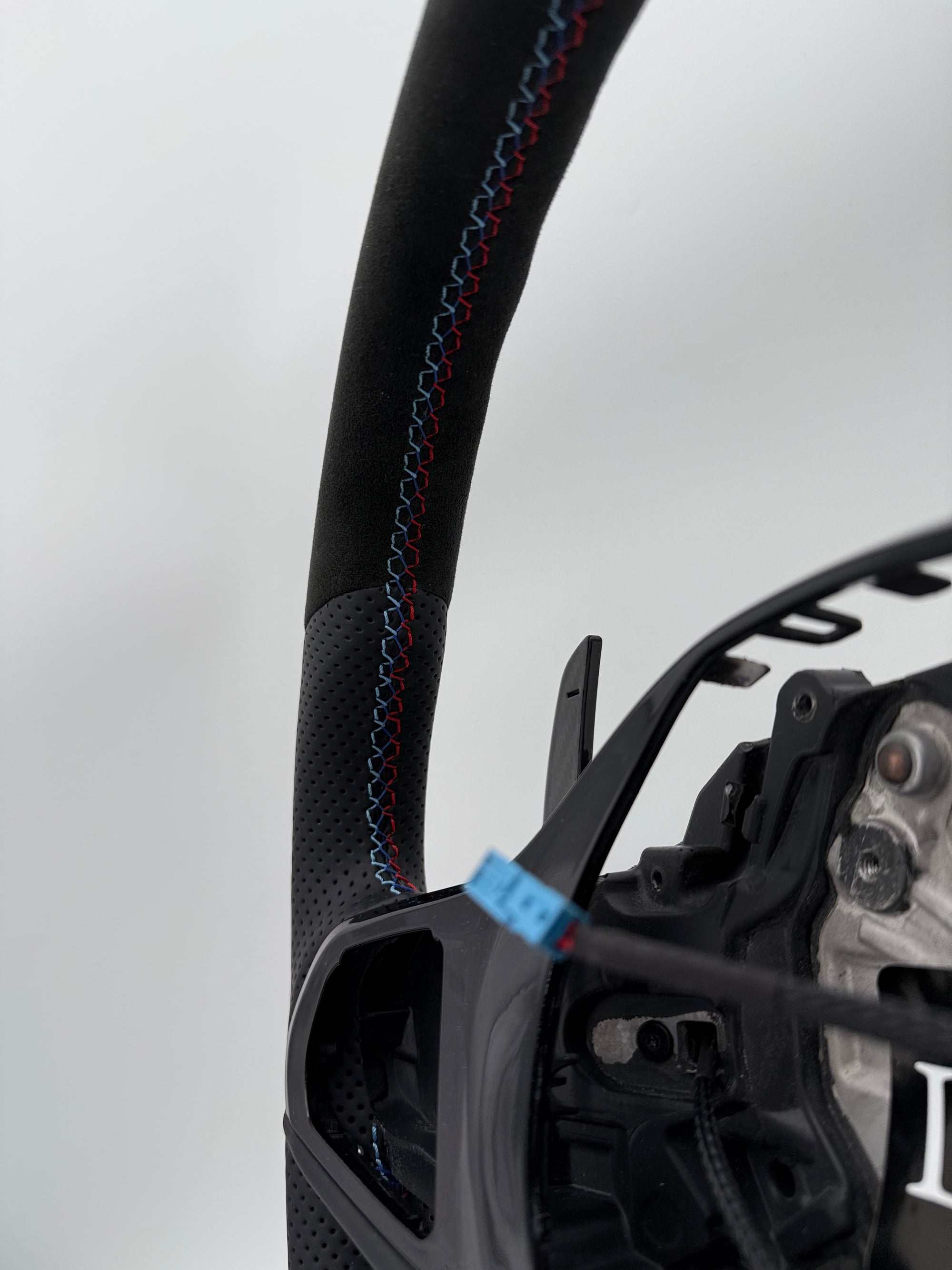 Carbon Alcantara Lenkrad für BMW G- Series | LADP