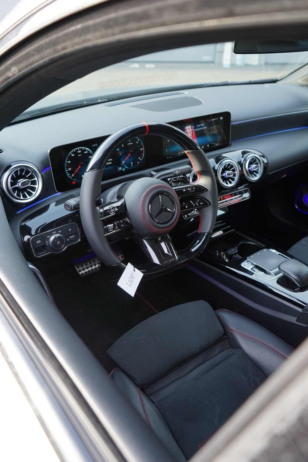Mercedes AMG Lenkrad Gloss Black Facelift – LADP Upgrade Paket
