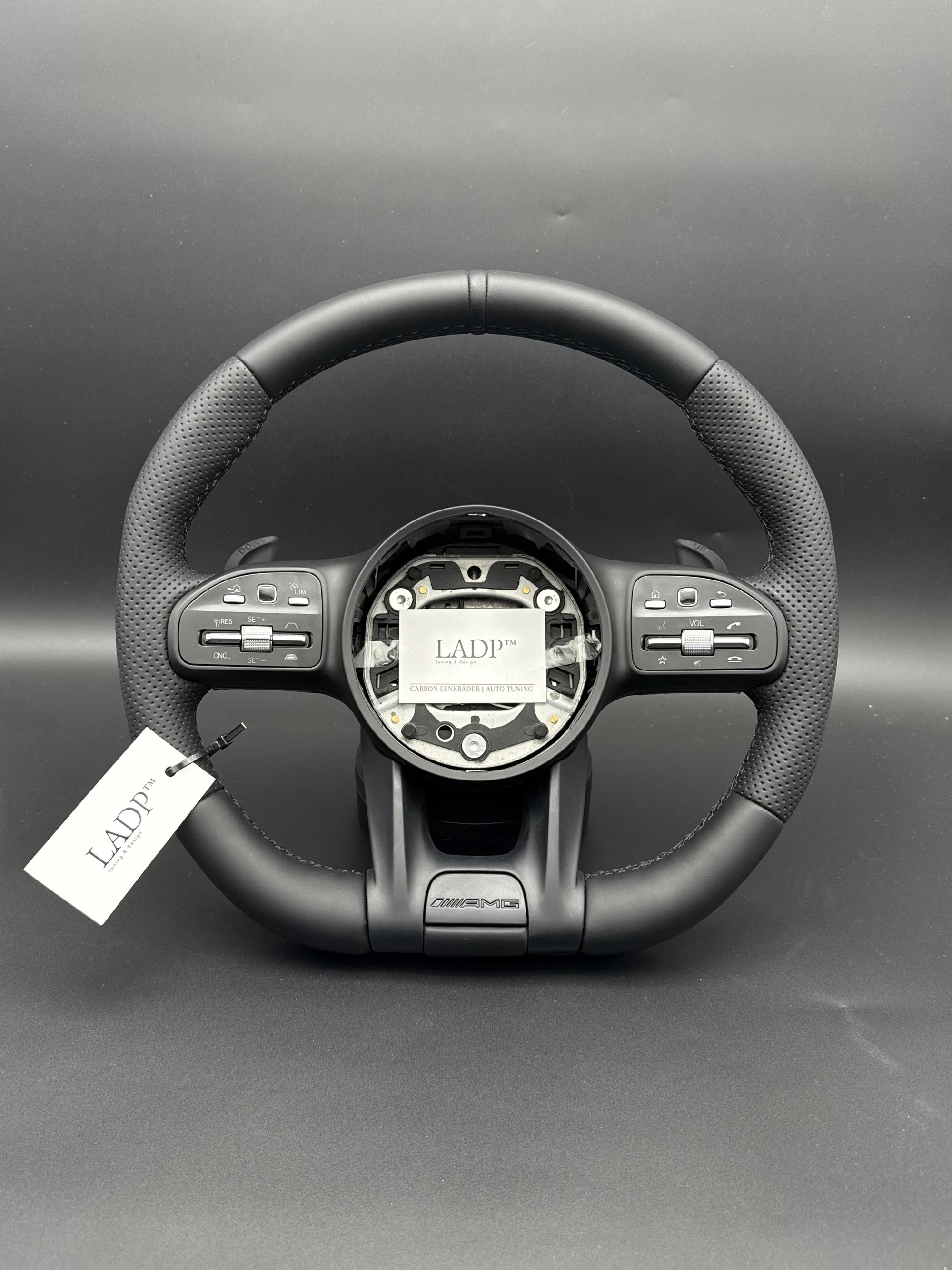 Mercedes AMG Lenkrad Schwarz Matt LADP – Custom Sportlenkrad für AMG Modelle