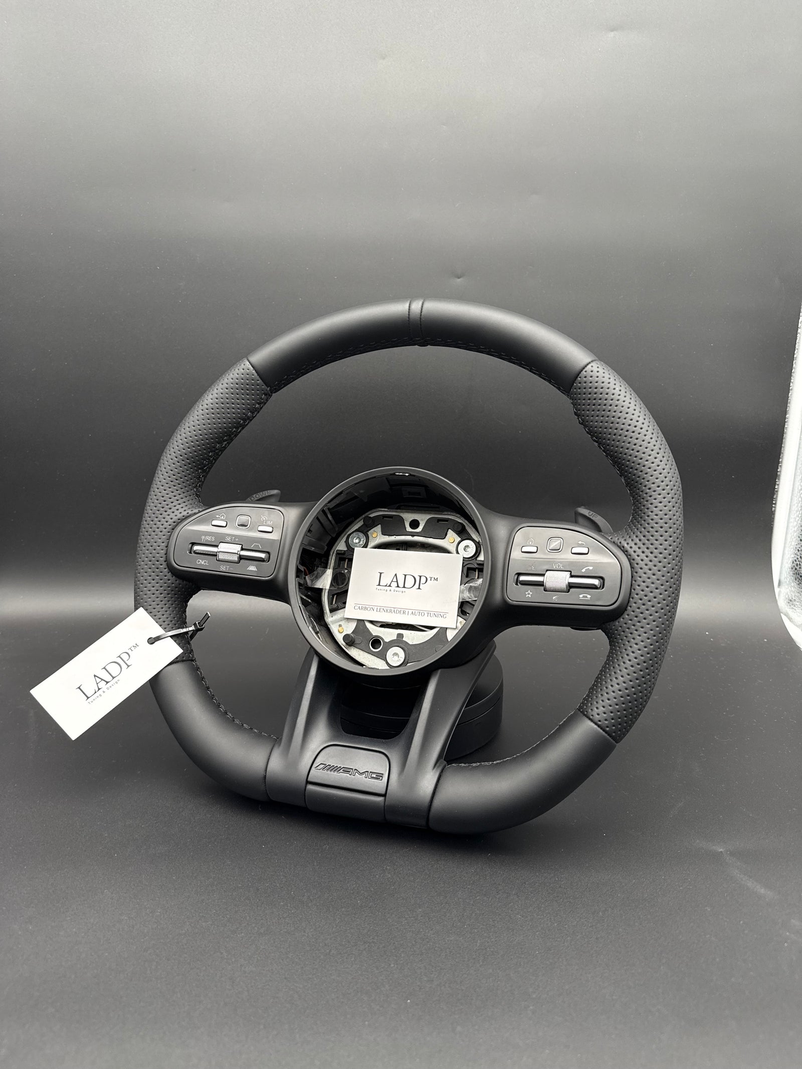 Mercedes AMG Lenkrad Schwarz Matt LADP – Custom Sportlenkrad für AMG Modelle