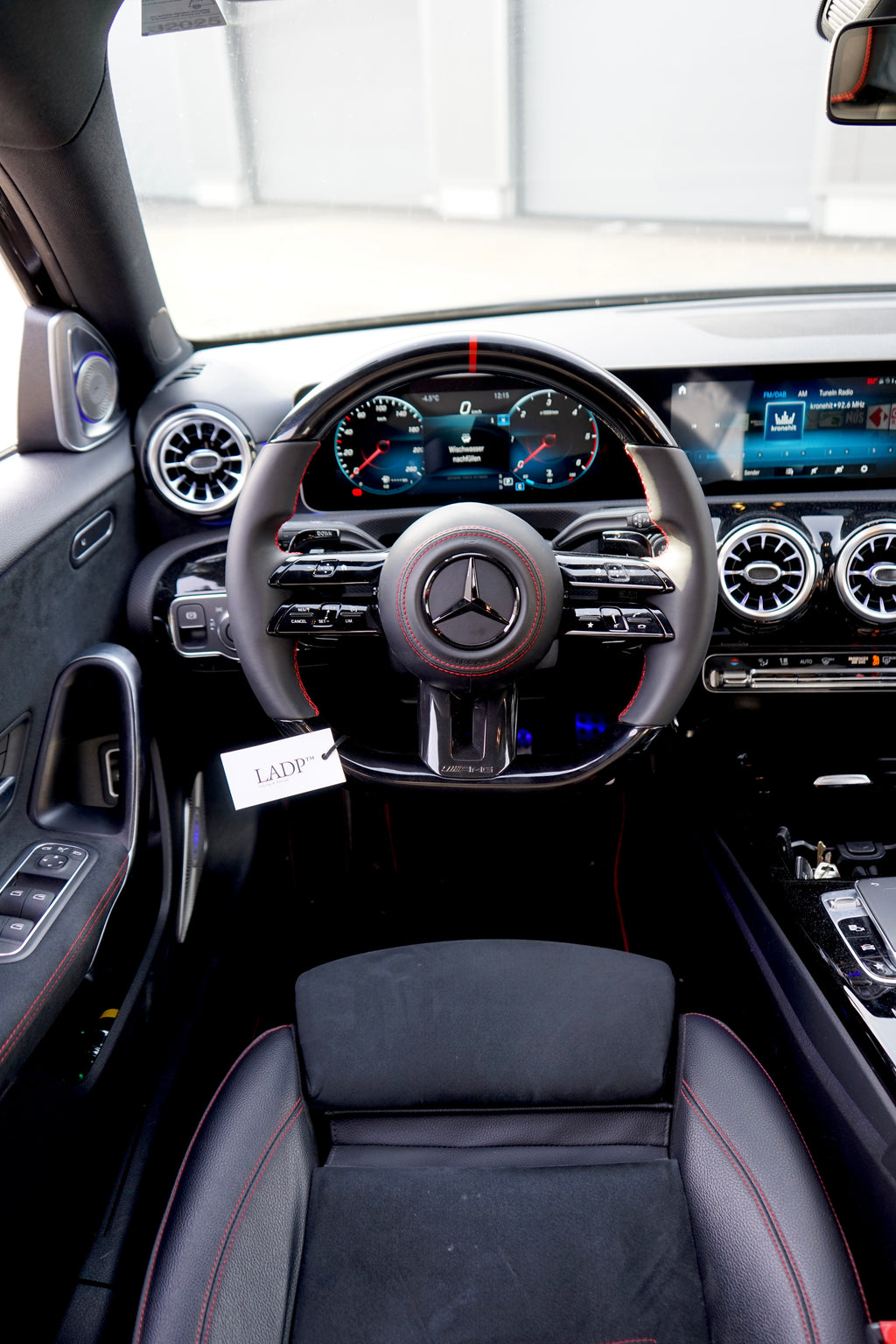 Mercedes AMG Lenkrad Gloss Black Facelift – LADP Upgrade Paket