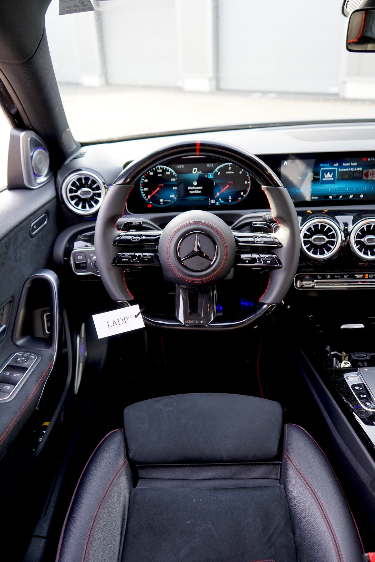 Mercedes AMG Lenkrad Gloss Black Facelift – LADP Upgrade Paket