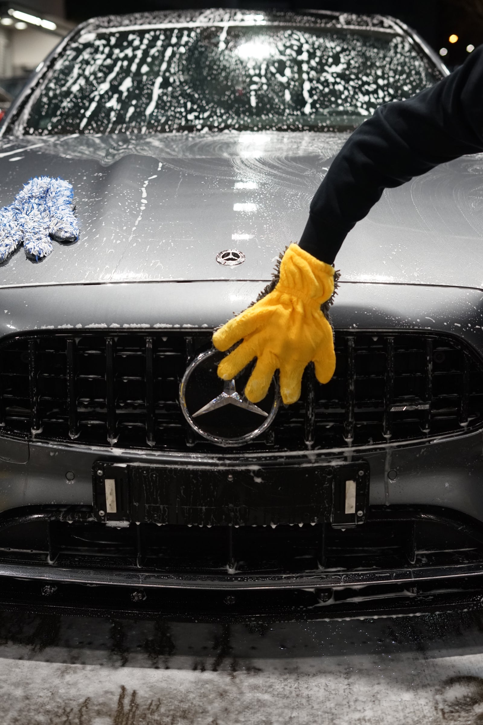 LADP 5 Finger Wash Mitt