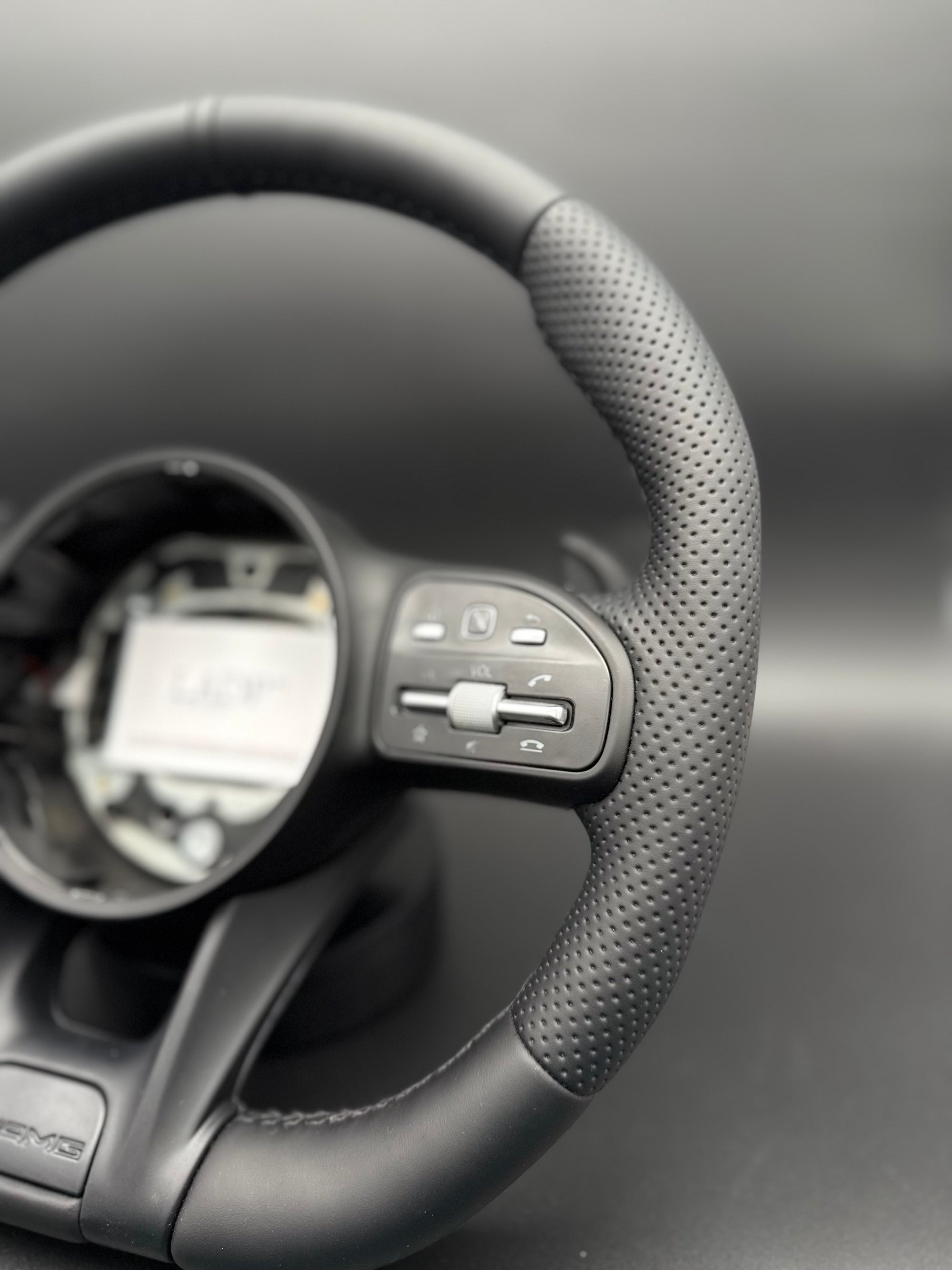 Mercedes AMG Lenkrad Schwarz Matt LADP – Custom Sportlenkrad für AMG Modelle