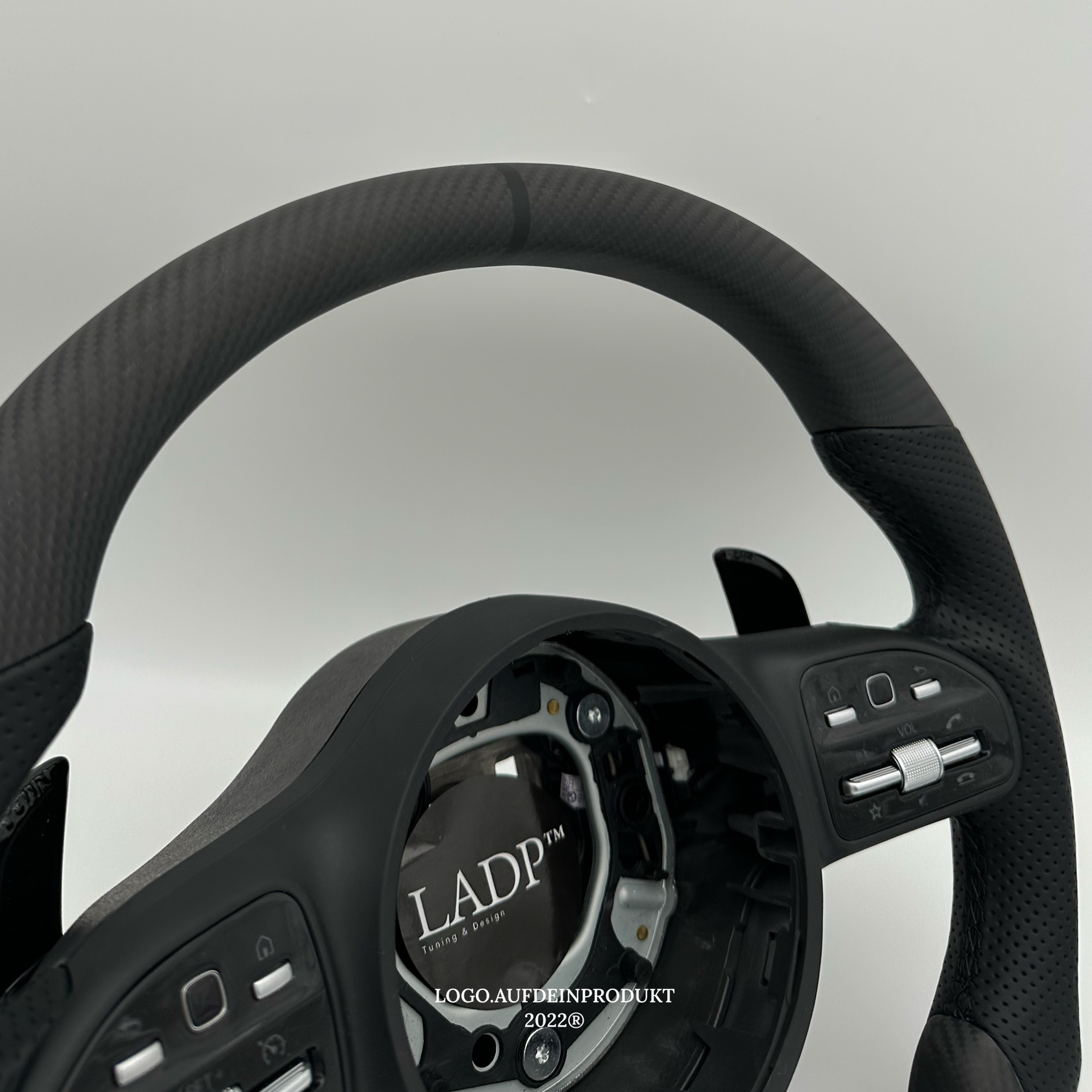 Mercedes Benz AMG Lenkrad Carbon Matt