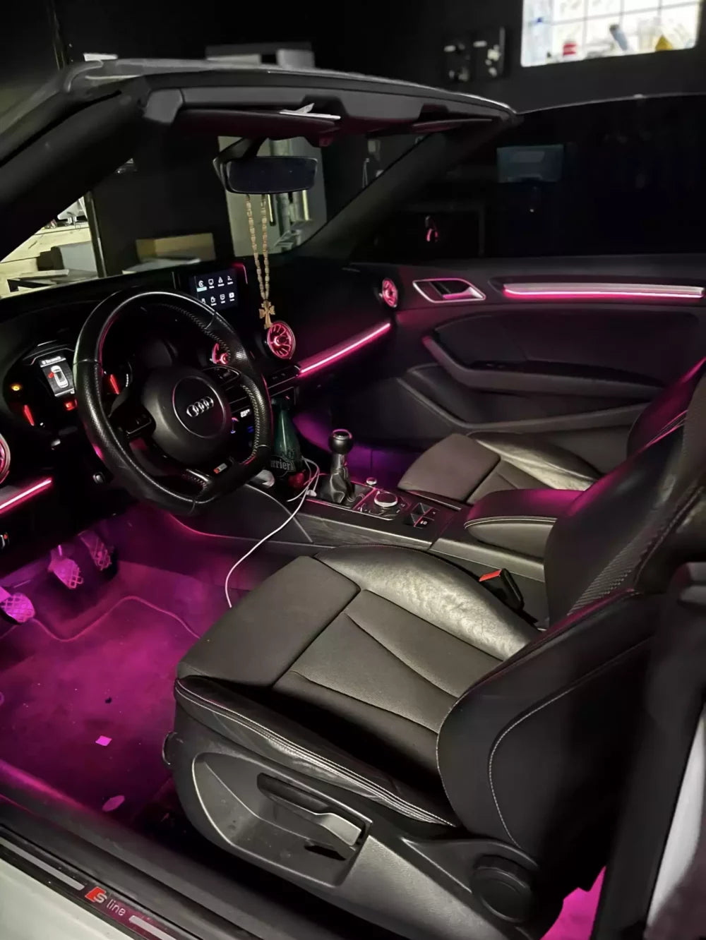 Audi A3 Ambientebeleuchtung 1 zu 1 Original inkl beleuchtete Lüftungsdüsen & Codierung Einbau Österreich