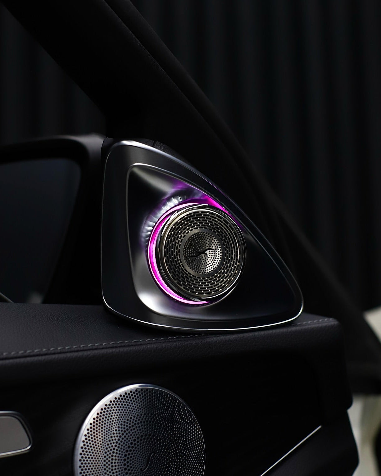 Mercedes C-Class W205 & GLC X253 4D Rotating LED Tweeters with Ambient Lighting | LADP