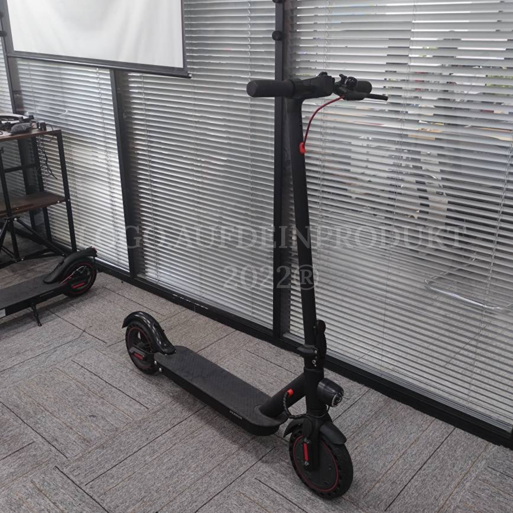 iScooter E9D Elektrischer Offroad Smart E Step Scooter - 350W - 30 km/h - 8,5 Zoll Räder - 7,5Ah Akku