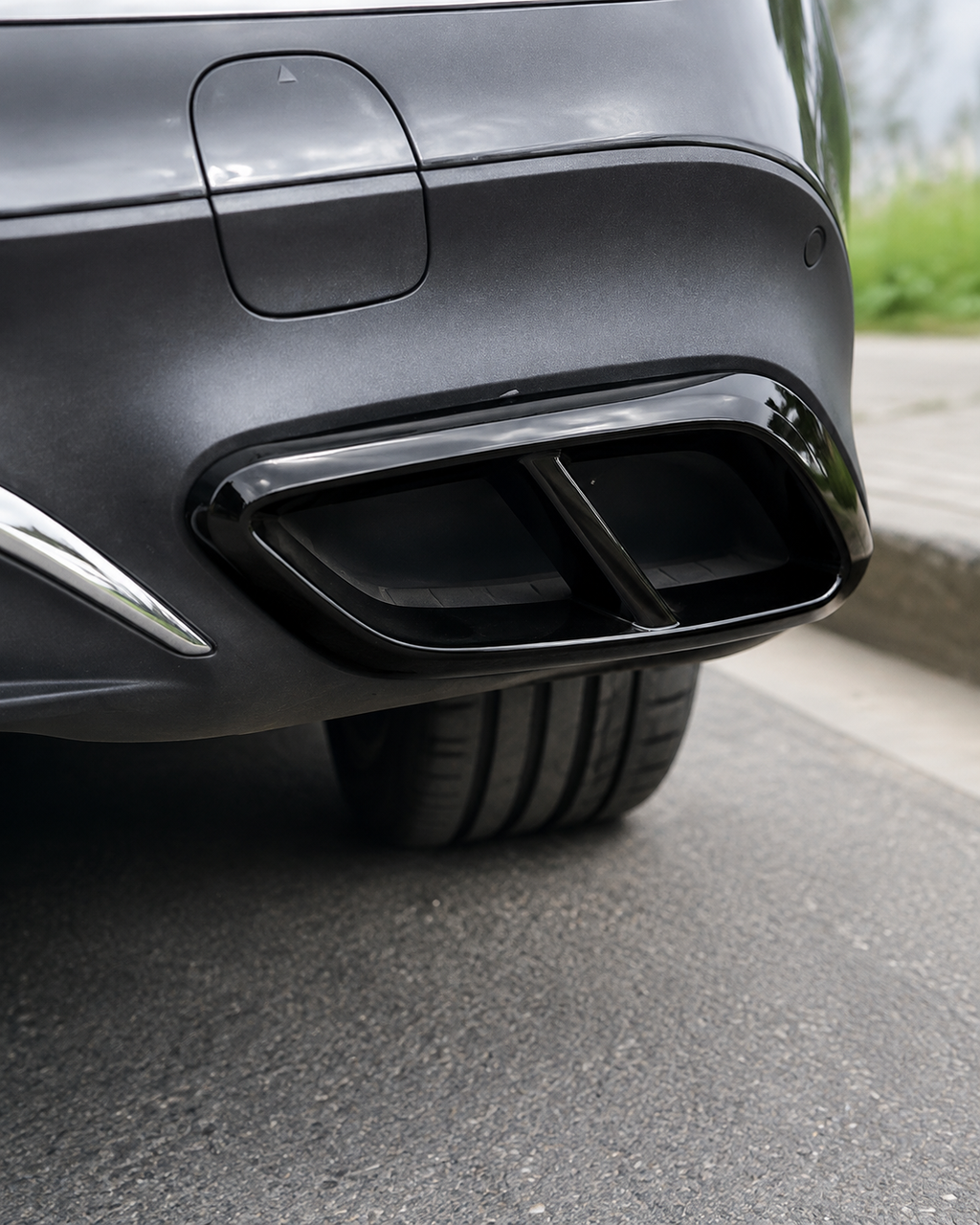 E-Class W214 & CLE C236 AMG Line Gloss Black Look Exhaust Trim Covers 2024–2026 | LADP